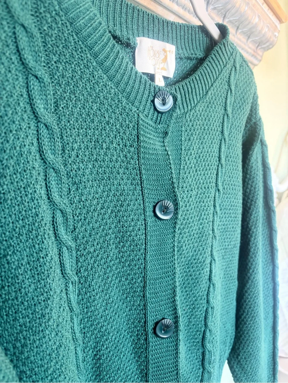 💚The House of Foxy💚Forest Green Cable Knit Button-Up Sweater - Picture 4 of 9